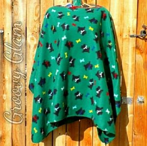 GROOVY GLAM Scottie Dogs on Green Handmade Classic Fleece Poncho